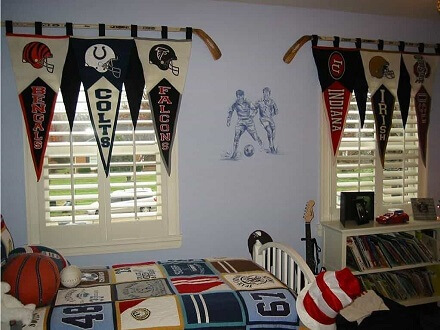 Custom baseball pennant flags for sports teams